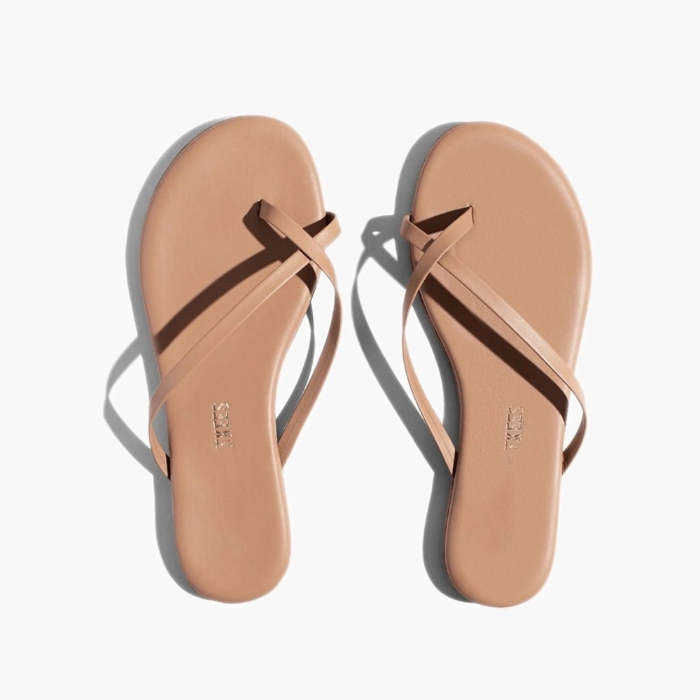 TKEES! BNIB! “Riley” in Cocobutter sandals in Brazilian leather.